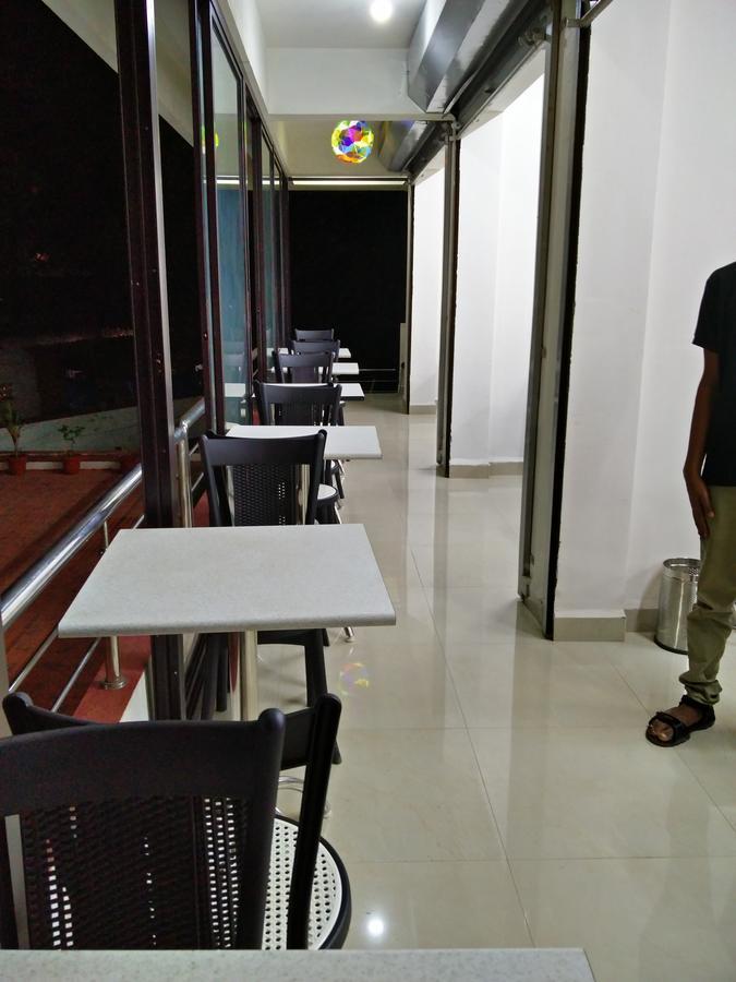 Hotel Dewa Goa Dabolim Exterior foto